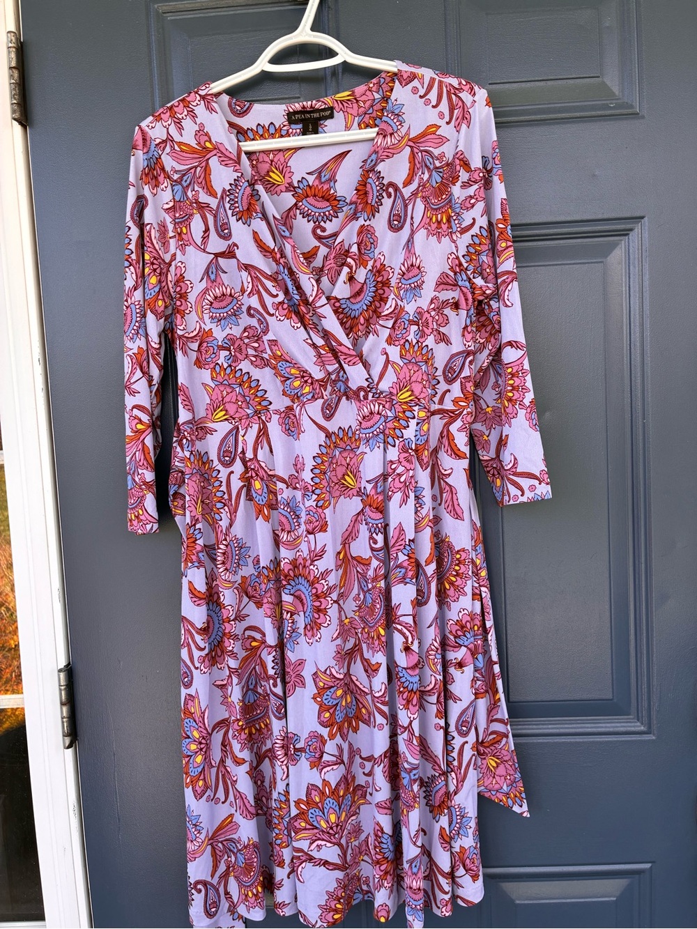 A Pea in the Pod Maternity Lavender Floral Faux Wrap Dress Size L, Like new
